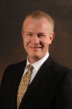 Headshot of Dr. Jack Kruse