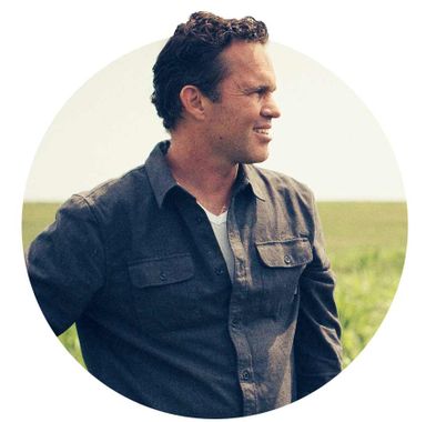 Headshot of Dr. Zach Bush