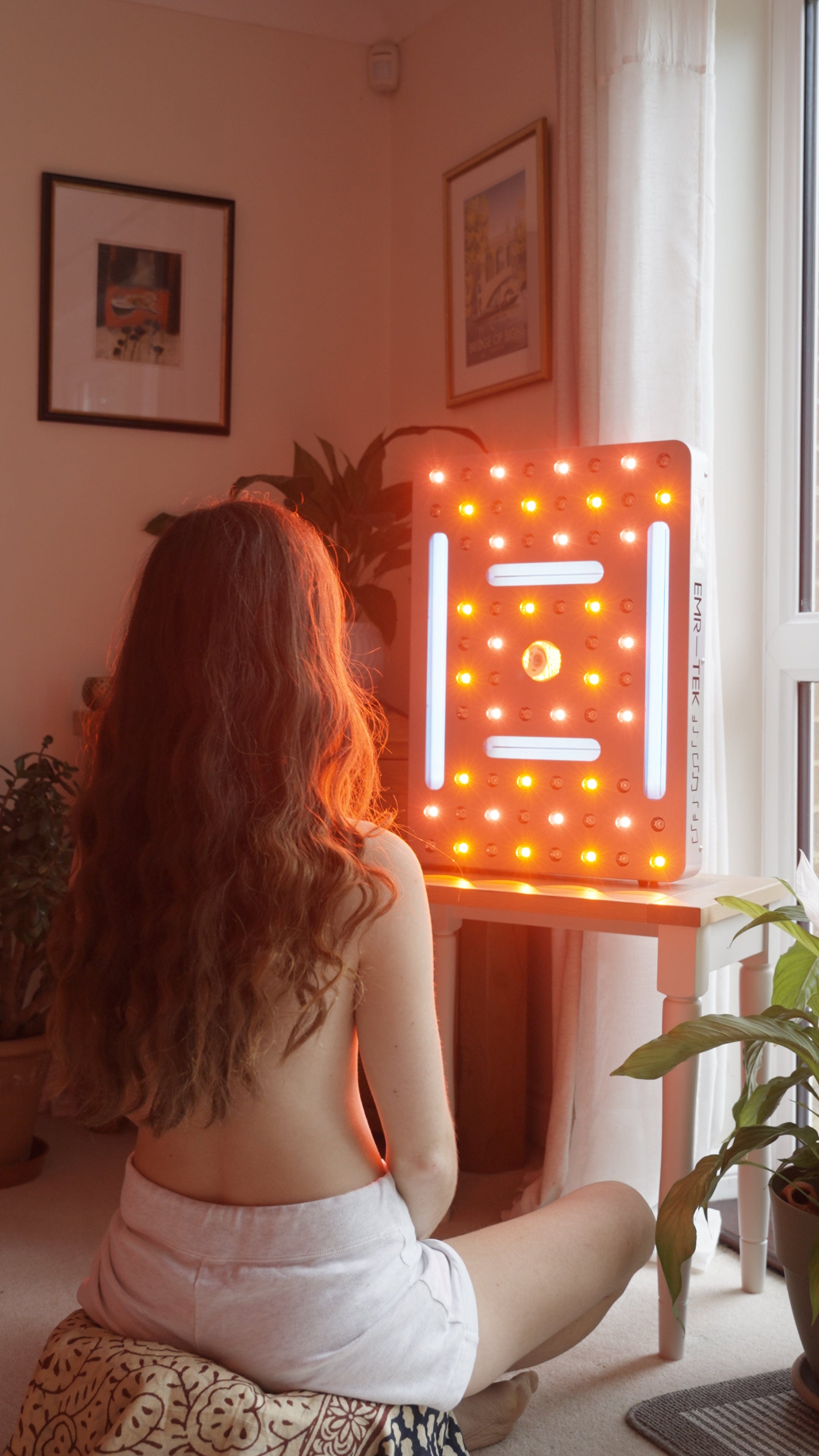 EMR-TEK Krypton UV 606W multi-spectrum light therapy panel with UVA and UVB